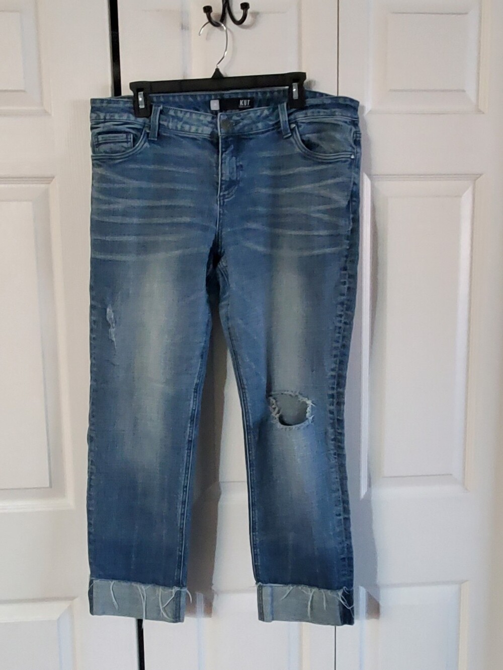 KUT FROM THE KLOTH DENIM JEANS SZ 14. CATHERINE BOYFRIEND  DISTRESSED. Mid Rise